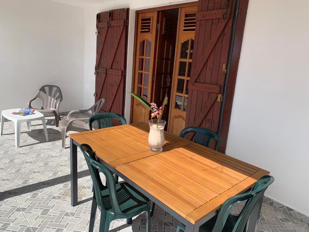 La Terrasse Du Houelmont Vila Gourbeyre Exterior foto